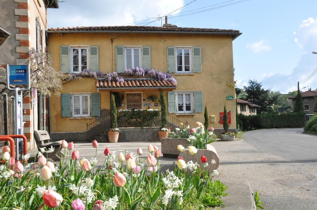 Saint-Pierre-la-Palud Chambre D'Hotes La Noue المظهر الخارجي الصورة
