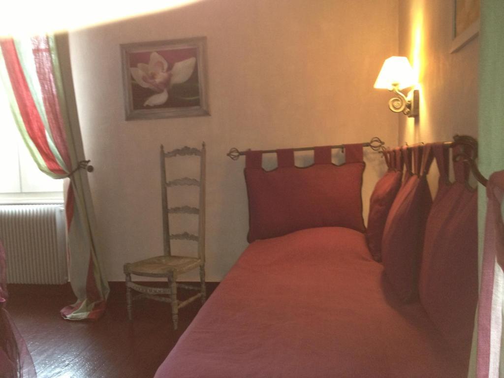 Saint-Pierre-la-Palud Chambre D'Hotes La Noue الغرفة الصورة